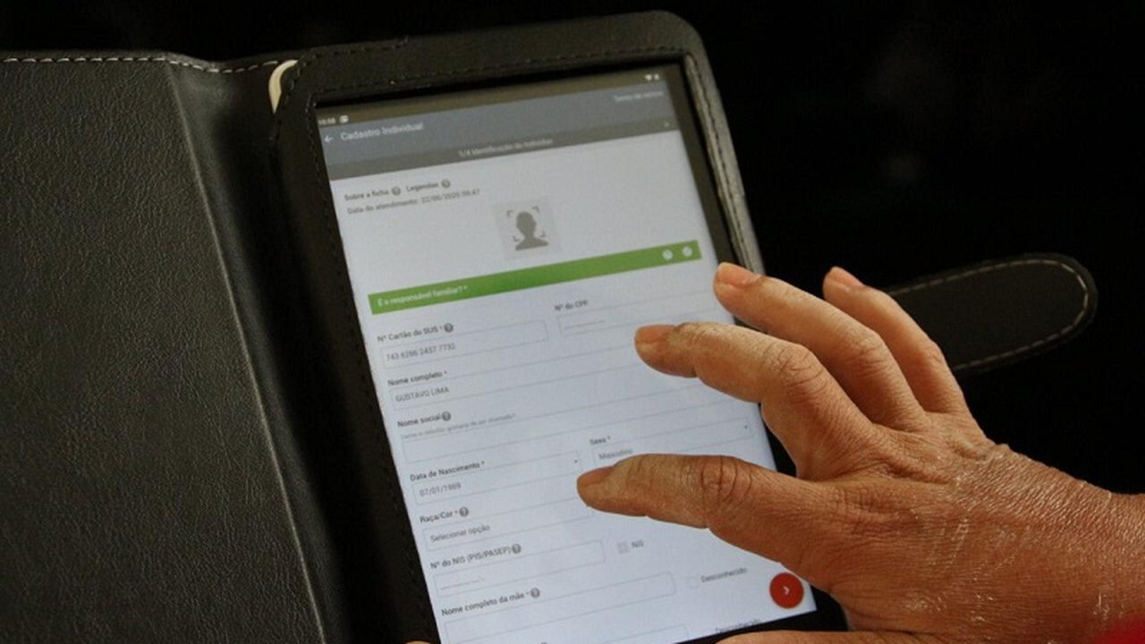 Agentes de Saúde recebem tablets para o atendimento domiciliar em Arapiraca