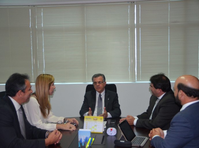 OAB/AL se reúne com direção do TRE e disponibiliza apoio nas Eleições 2016