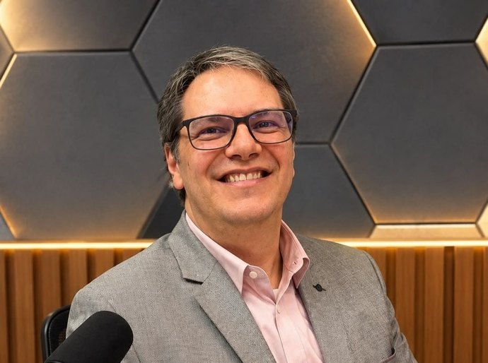 Empresário Claudio Gonçalves destaca, na Rádio Nova Difusora, o papel da liderança no bem-estar e na produtividade das equipes