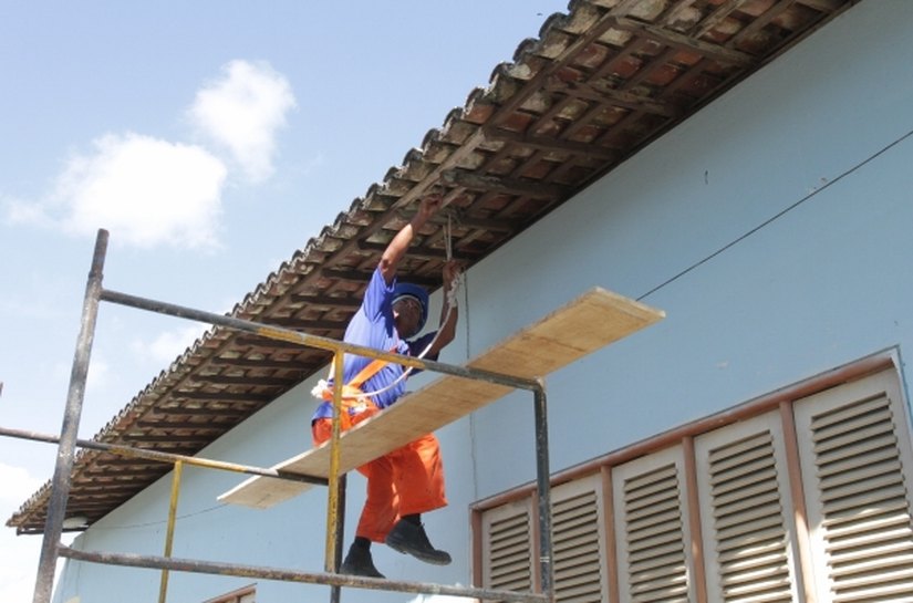 Estado segue com obras em mais 70 escolas da rede