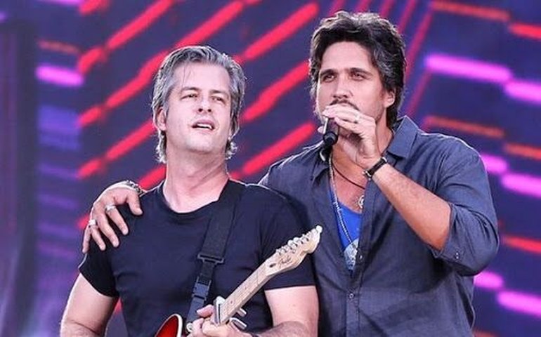 Léo Chaves diz que não planeja volta da dupla com o irmão Victor