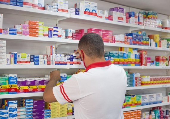 Venda de antigripais dispara e consumidores relatam falta de produtos