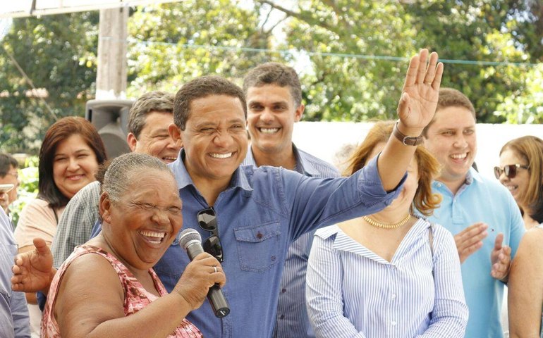 Blog do Kleverson Levy: Sem identidade política, JC ‘Imperador’ é vítima de suas próprias ações