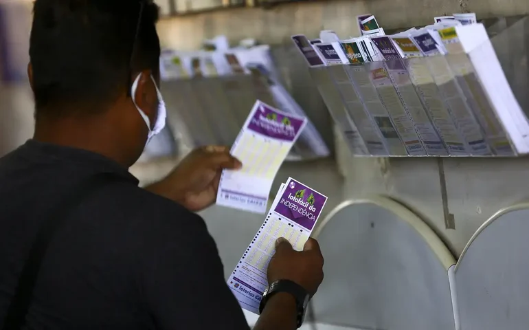 Lotofácil da Independência, com prêmio de R$ 202,5 milhões, sai para 86 apostas