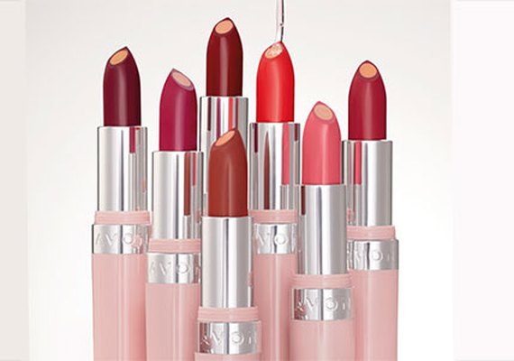 Avon apresenta live “Pensou batom, Pensou Avon” em comemoração ao Dia do Batom