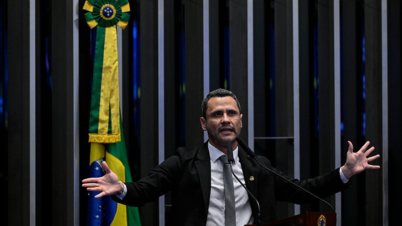 Cleitinho relata luto pela morte do irmão