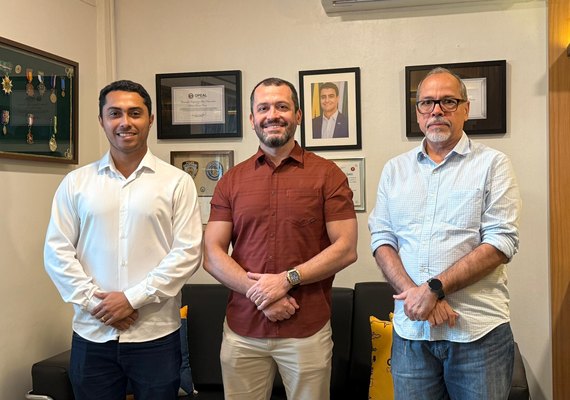 Vereador David do Emprego participa do lançamento do primeiro aplicativo municipal de mobilidade em Maceió