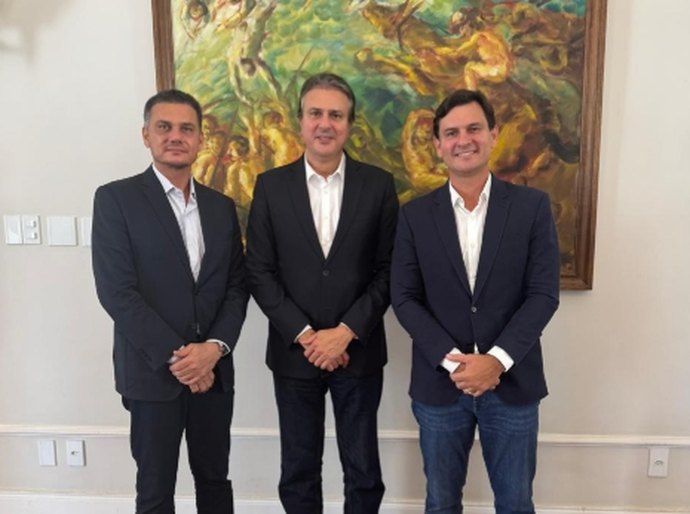 Marcelo Beltrão almoça com o ministro Camilo Santana, e o convida a conhecer Coruripe: “A melhor educação do Brasil”