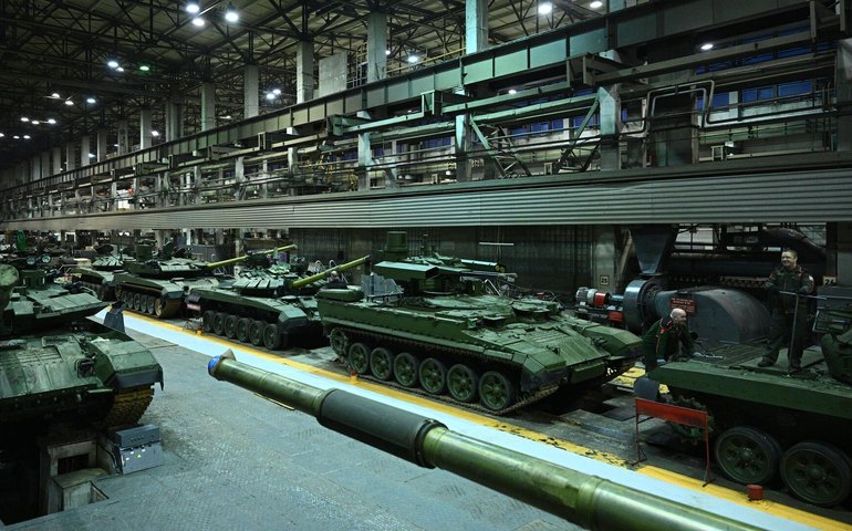 Desde início do conflito ucraniano, modernos tanques russos obtiveram mais de 100 modificações