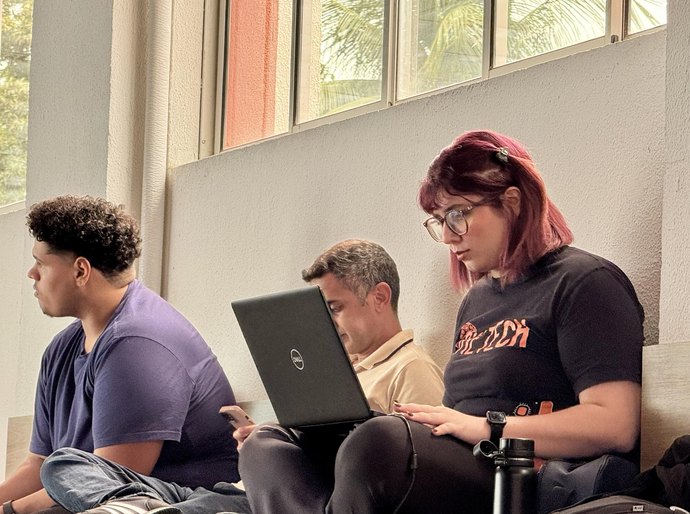 Inscrições para cursos gratuitos do Oxetech se encerram nesta quinta