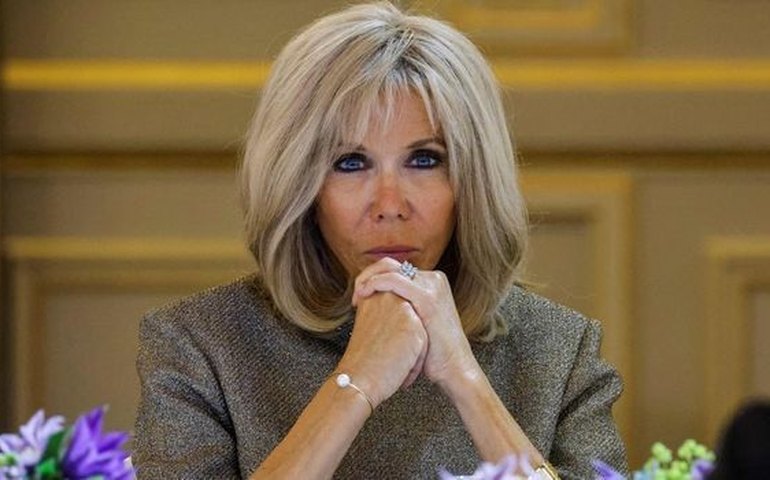 Presidente francês denuncia 'fake news' sobre sua esposa ser trans