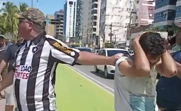 Homem foi detido por um policial à paisana
