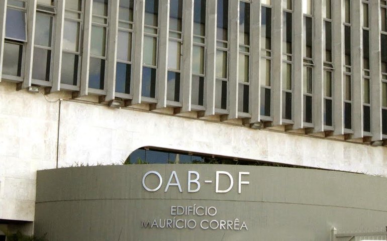 OAB-DF arquiva pedido de cassação de Roberto Caldas por violência doméstica
