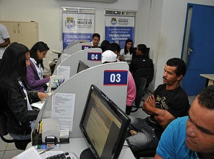 Sine da Prefeitura tem 300 vagas PCD para atendente de telemarketing