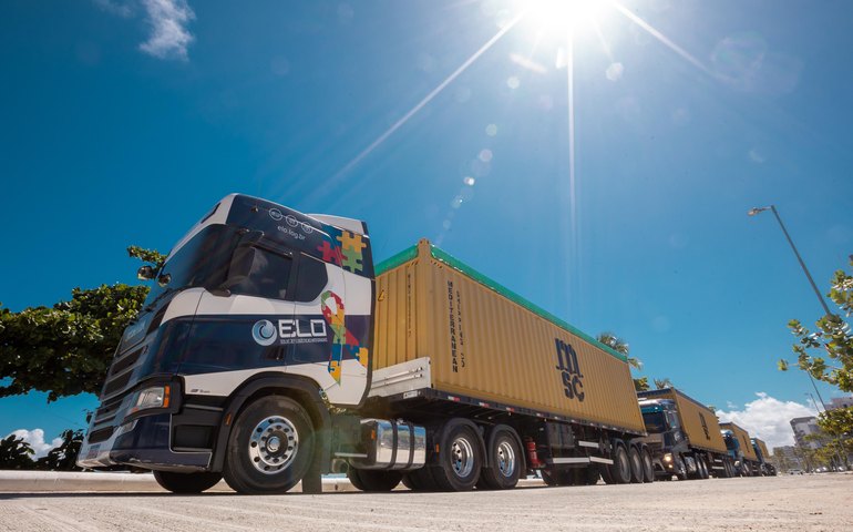 Peças da roda-gigante panorâmica começam a chegar em Maceió