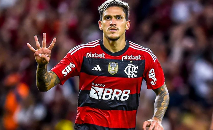 Pedro, atacante do Flamengo, foi agredido Pablo Fernandez