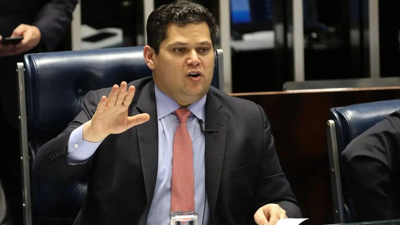 CPI do INSS será realizada no segundo semestre, diz Alcolumbre