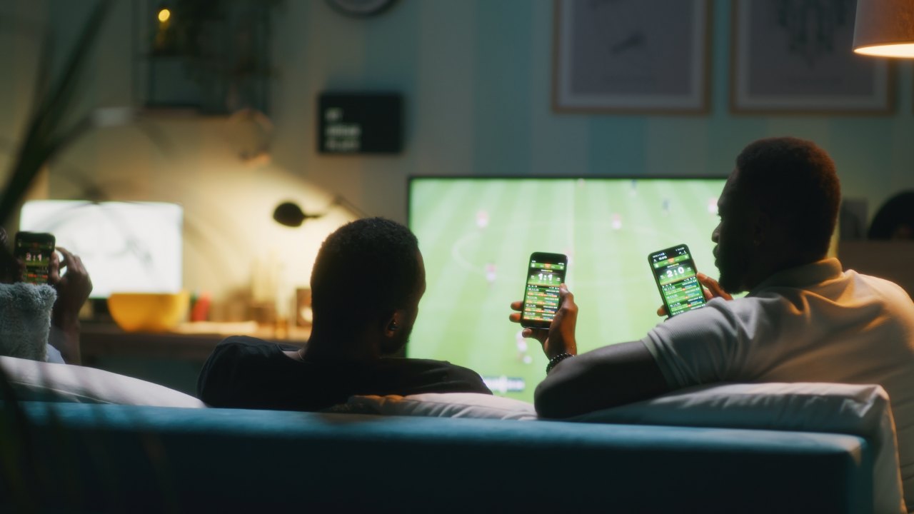 Apostadores de bet em periferias buscam ajuda após vida virar pesadelo