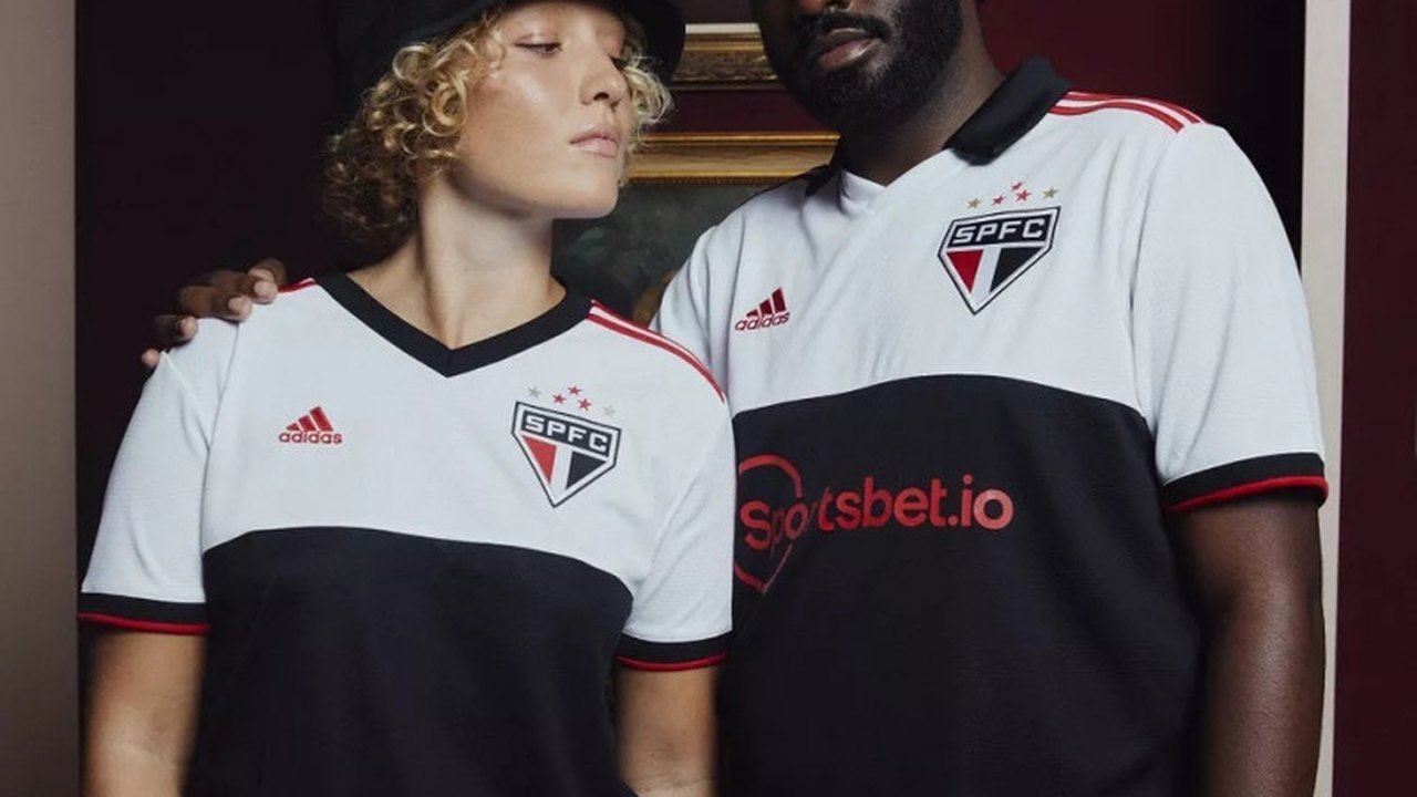 São Paulo revela uniforme inspirado no agasalho de Telê e com referência a animes