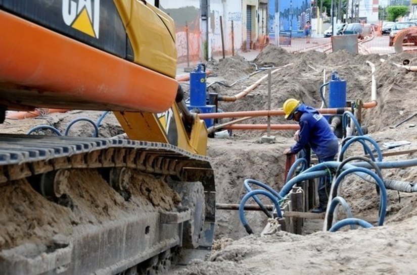 Obras de esgotamento sanitário são prioritárias para o Governo do Estado