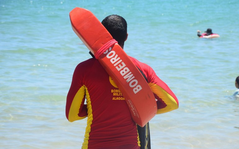 Bombeiros apresentam balanço da Operação Verão 2025/2026 em Alagoas