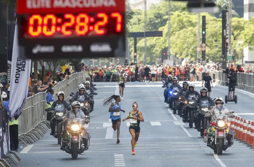 São Silvestre: atletas elogiam público e apontam calor como obstáculo