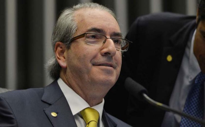 Eduardo Cunha reitera depoimento à CPI da Petrobras e nega conta na Suíça