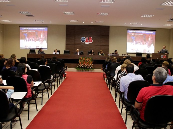 Seminário reúne palestrantes que são referência na proteção da causa animal