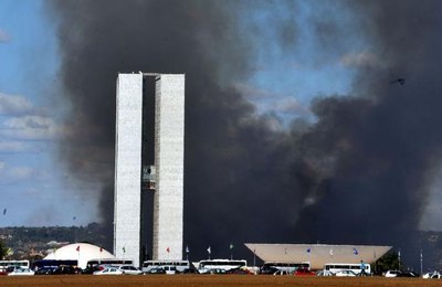 “Diga-me com quem andas e te direi quem és”. Proximidade com Cunha faz Maurício Quintela ganhar segundos de fama na Globo