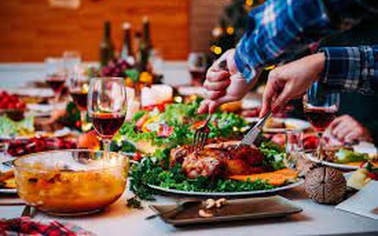 Ceia de Natal: itens ficam até 65,3% mais caros em um ano. Confira as variações