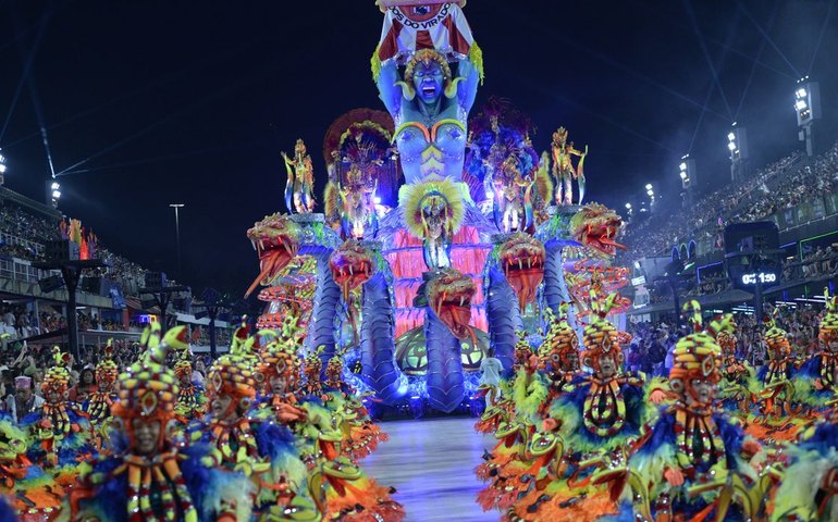 Escolas de samba do Rio vão mostrar enredos 2025 na Cidade do Samba