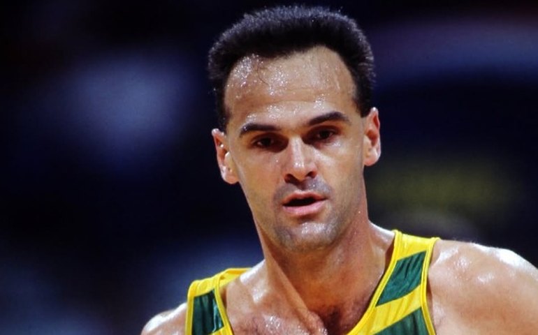 Governo federal decreta luto de três dias pela morte de Oscar Schmidt