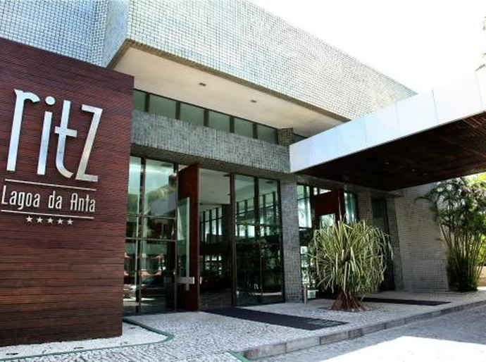 MPT/AL ajuíza ação contra Hotel Ritz por jornada de trabalho excessiva