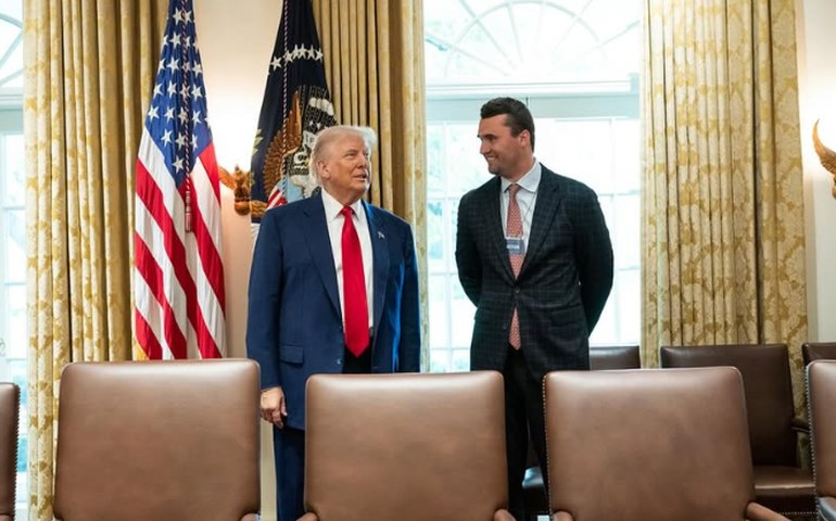 Trump diz que o conservador Charlie Kirk faleceu após ser baleado