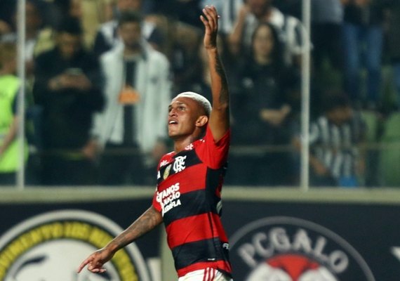 Flamengo busca virada e derrota Atlético-MG no Independência