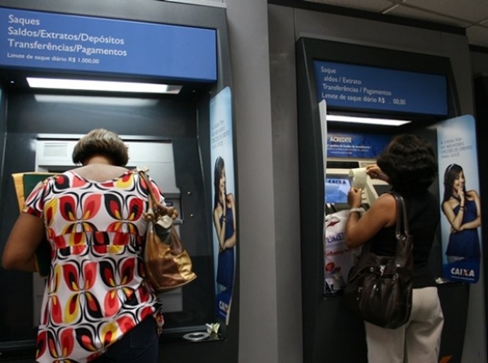 Na contramão de vários Estados, AL continua pagamento em dia