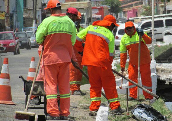 Maceió: Slum realiza mutirão no Tabuleiro Novo