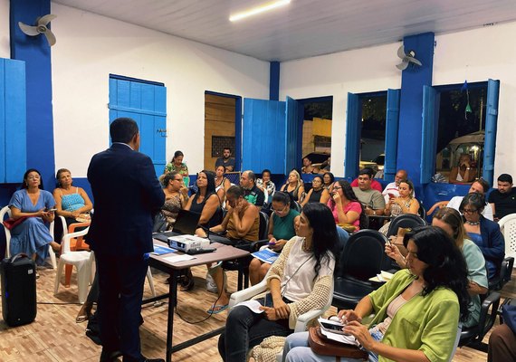 Serfi apresenta Programa Alagoas Feito à Mão e ouve artesãos do Pontal da Barra