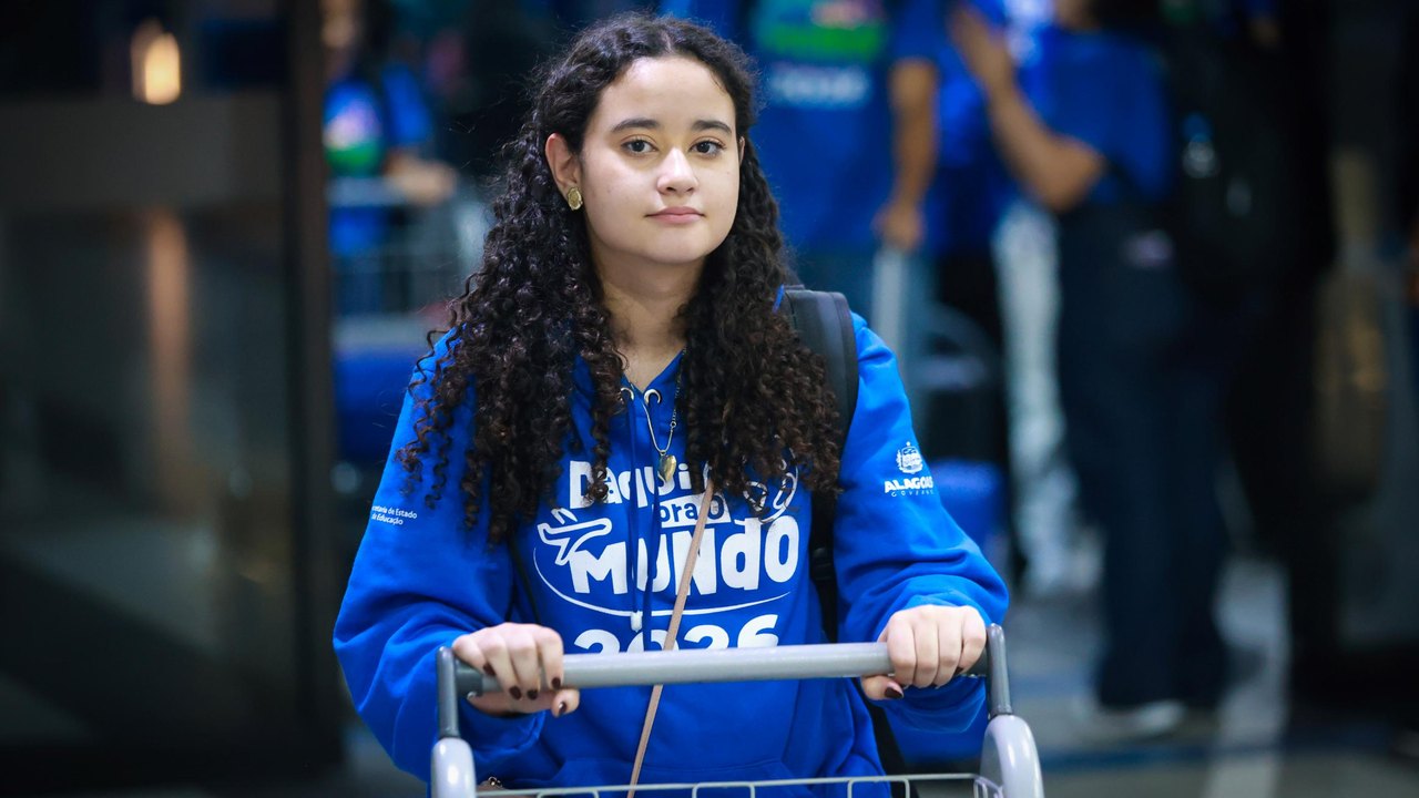 Daqui pra o Mundo: Estudantes do programa iniciam retorno da Inglaterra neste sábado