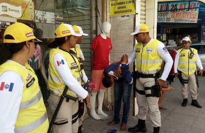 Por furto, homem é preso em flagrante pelo Ronda no Bairro, no Jacintinho
