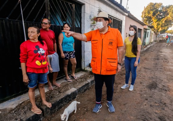 Em Rio Largo moradores do bairro Tabuleiro do Pinto vivem uma nova realidade com a pavimentação de ruas