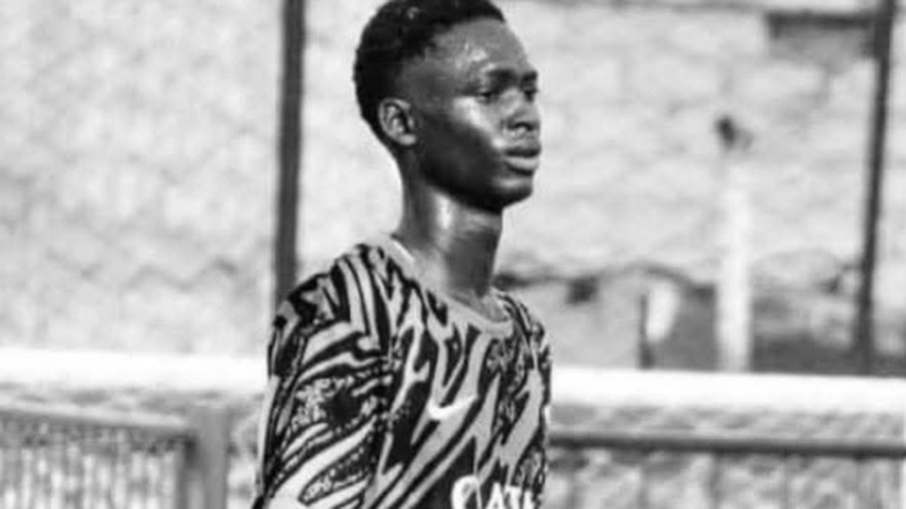 Jovem goleiro é morto em Gana após cair em golpe de falso teste de futebol