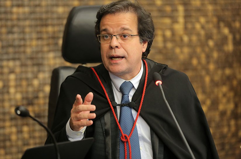 Unimed deve fornecer radioterapia a paciente com câncer de mama, decide TJ