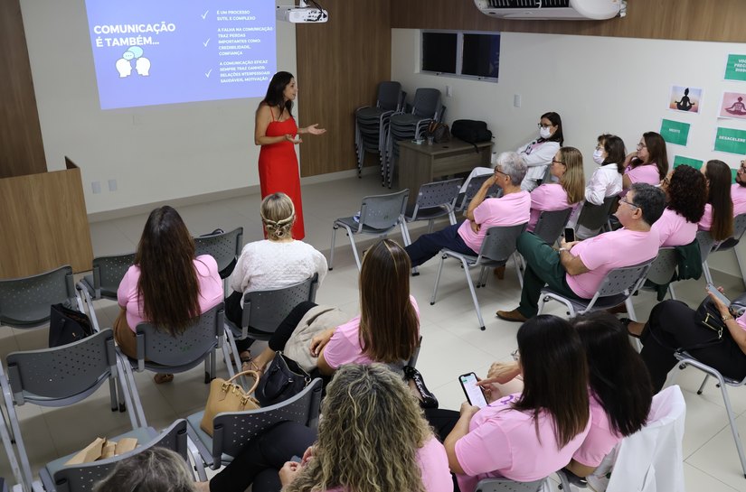 Unimed Maceió realiza workshop sobre assistência humanizada para equipe de obstetrícia
