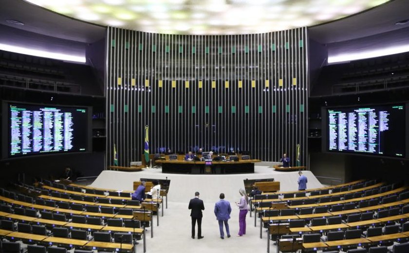 Comissão aprova projeto que deixa de punir motim de policial que descumprir ordem ilegal