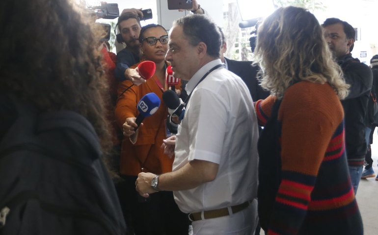 Presidente Lula evolui bem no pós-operatório