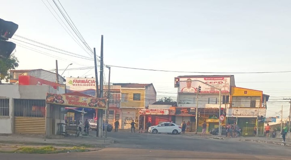 Idosa morre atropelada no caminho do trabalho em Aracaju