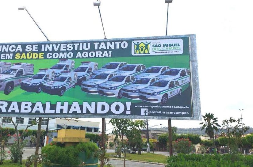 Investimentos na Saúde estampam novos outdoors em São Miguel dos Campos
