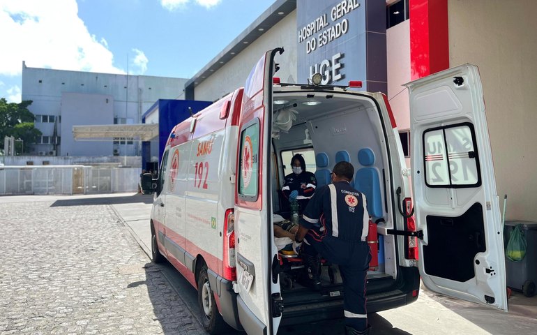 HGE atende duas pessoas que se afogaram no 1º dia deste ano