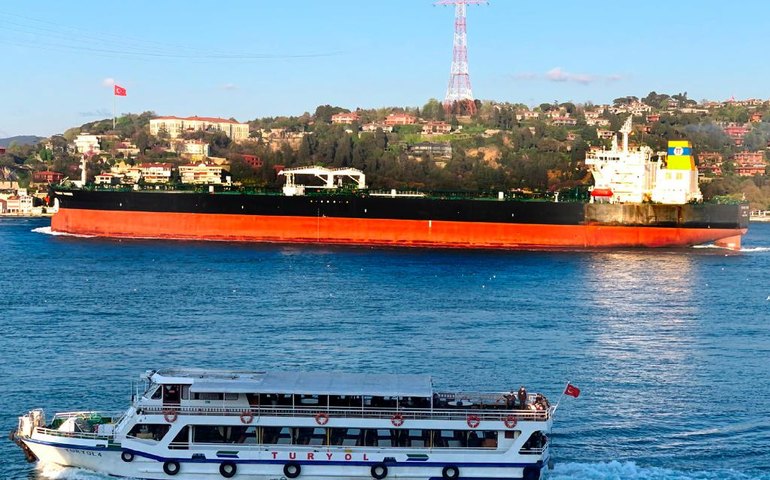 Militares iranianos apreendem dois petroleiros gregos no Golfo Pérsico